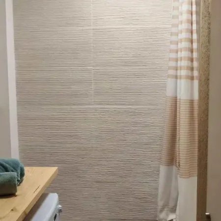 Apartment T2 Renove A 50m De La *
